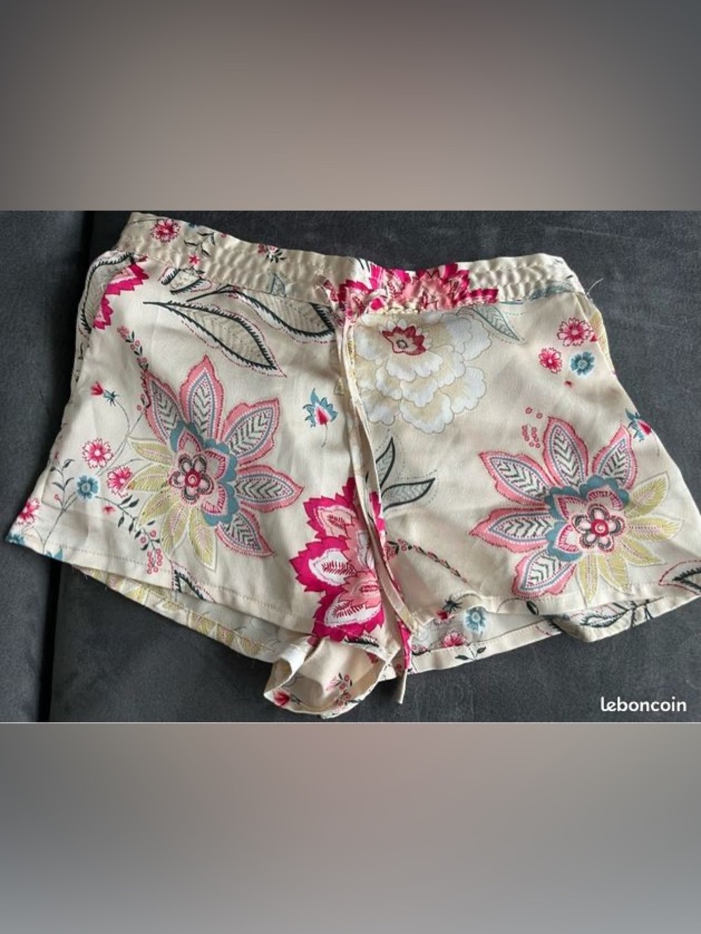 Floral Satin Paisley Drawstring Women’s Lounge / Pajama Shorts in Cream and Pink